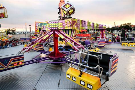 Supa Sizzler is one of the fastest amusement rides in Australia.