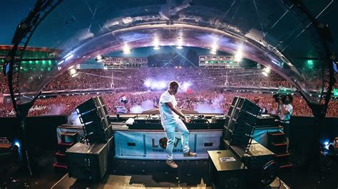 Armin Van Buuren Live At Tomorrowland Weekend Youtube