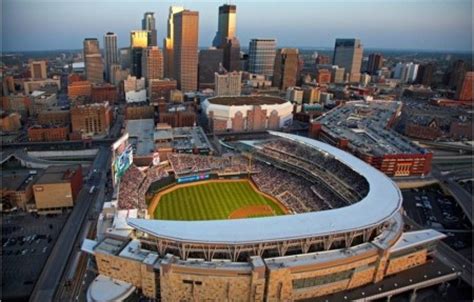 Target Field - Minneapolis Parking & Location Information