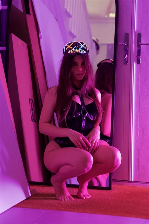 The best Lauren Alexis feet pictures 🤩