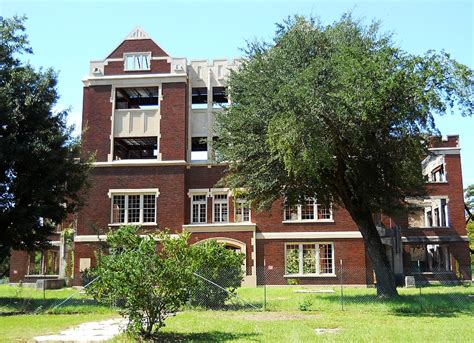 Image: Old Hattiesburg High School (Hattiesburg, MS)