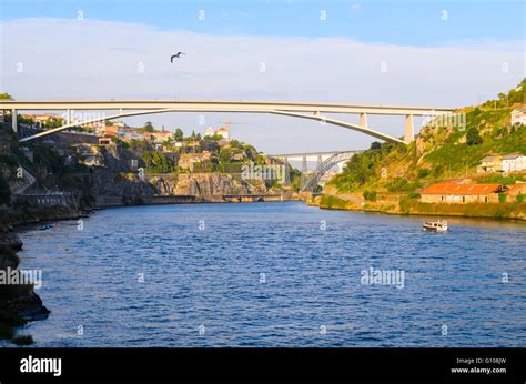 bridge in Porto Stock Photo - Alamy