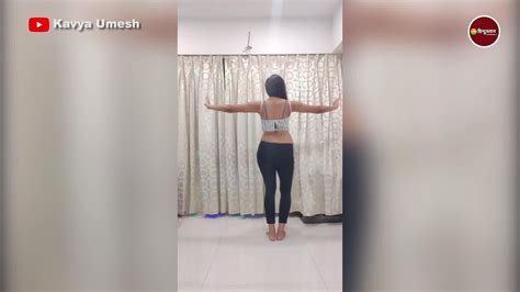 Desi Bhabhi Dance Like Sea Waves Heart Will Blaze After Watching Video देसी छोरी की कमर