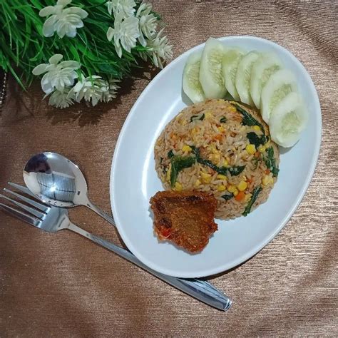 Resep Nasi Goreng Sayur Sederhana Rumahan di Yummy App