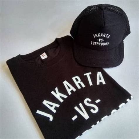 Jual Kaos TOPi Tshirt Baju Combed 30S Distro JAKARTA VS EVERYBODY