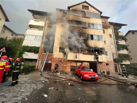 Foto Video Dou Persoane Au Murit Explozie Puternic Ntr Un Bloc