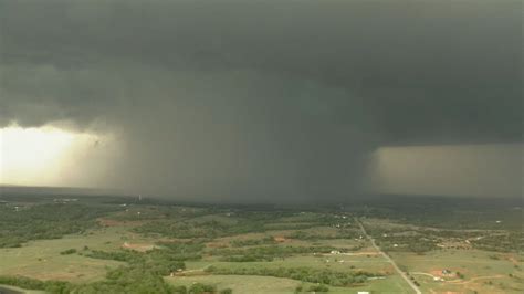 Video Tornado Caught On Camera In Oklahoma That Killed Three People