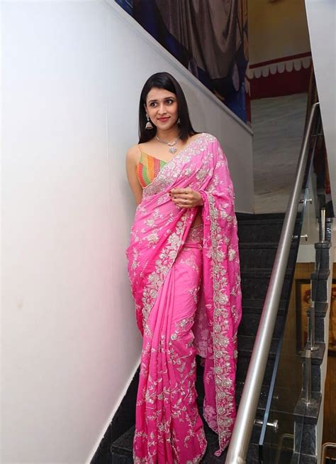 Actress Mannara Chopra In Saree Hot Photos Images Raag Fm