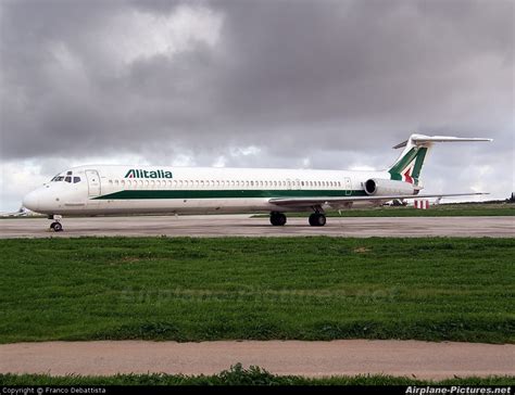 I-DACN - Alitalia McDonnell Douglas MD-82 at Malta Intl | Photo ID ...