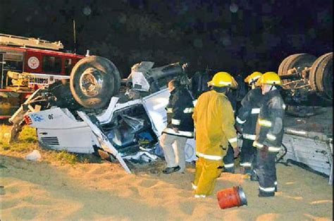 Horrible Muerte De Un Camionero Tras Chocar Y Volcar En La Rn