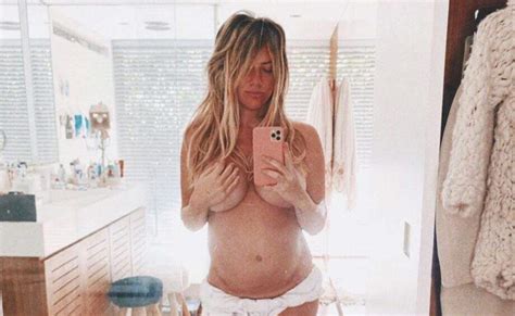 Giovanna Ewbank Celebra 30 Semanas De Gravidez