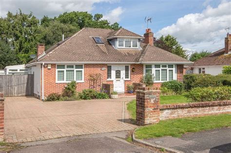 4 Bed Detached Bungalow For Sale In Dene Road Ashurst Southampton