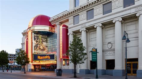 Harrahs Reno Photo Gallery - Caesars Entertainment