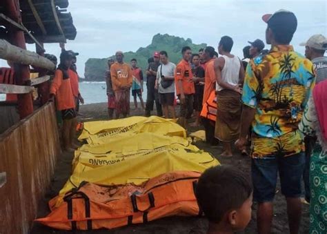 Breaking News Belasan Orang Tenggelam Ditemukan Tewas Di Laut