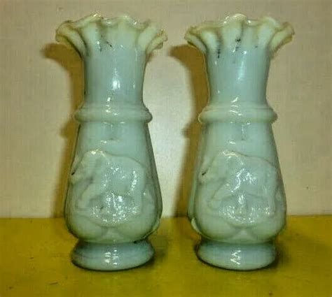 RARE VASES De Vitrine En Opaline De Foire Decor Elephants EUR 95 00