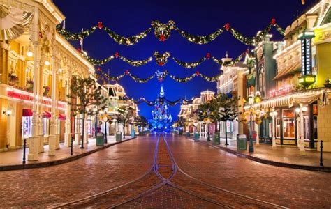 When Do Disneyland Paris Christmas Decorations Go Up Shelly Lighting