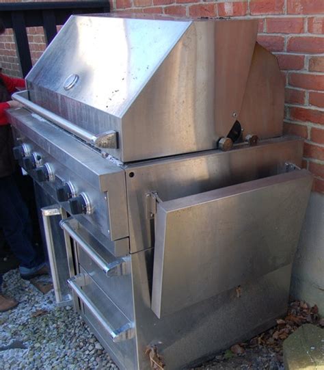 Viking Professional Outdoor Grill | EBTH