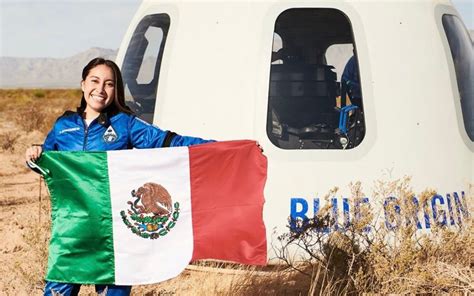 Katya Echazarreta Se Presenta En El Talent Land Guadalajara