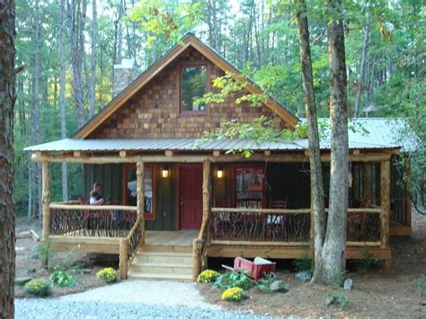 Stunning Cabin with Hot Tub and Fireplace