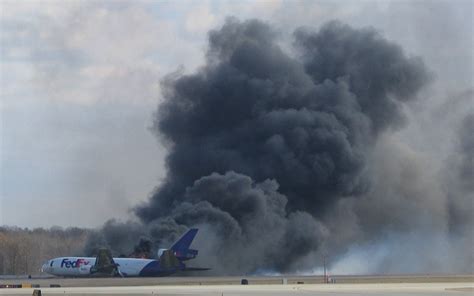 Otd In 2003 Fedex Flight 647s Landing Gear Collapses And Bursts Into