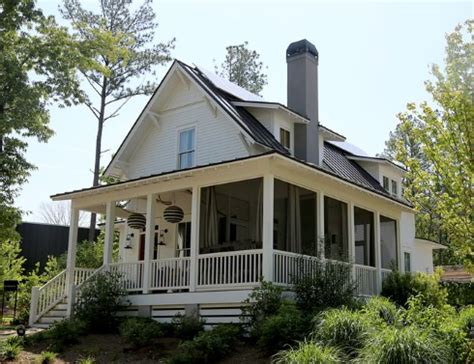 Small Country House Plans... "Farmiliar" Forms!