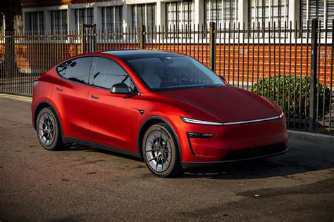 satin red tesla model  juniper     forged  rw road