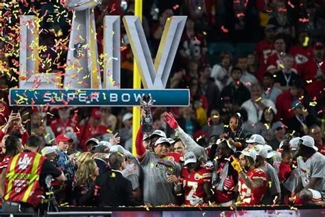 Jefes De Kansas City Ganan El Super Bowl Liv