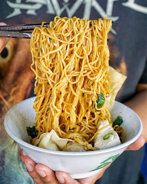 Kuliner Khas Cirebon Mie Yamien Pandesan | Food, Love eat, Ethnic recipes