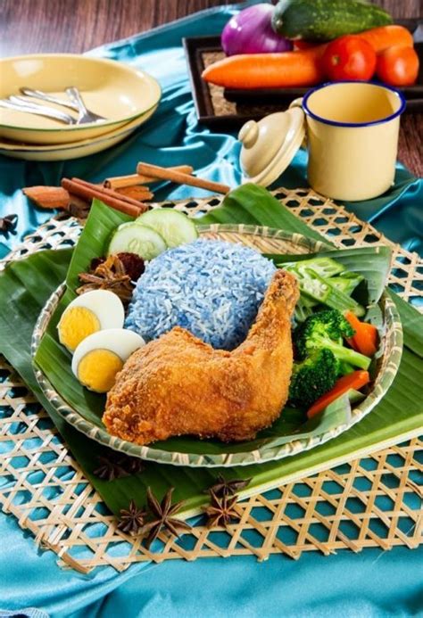 We Have A List Of Nasi Lemak Merchants For You