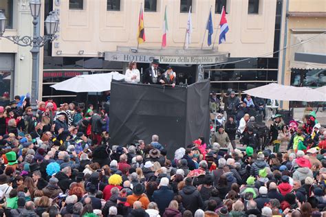 Cantada Sior Anzoletto E Sfilata Il Programma Del Carnevale