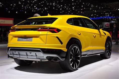 Fichier:Lamborghini Urus Back Genf 2018.jpg — Wikipédia