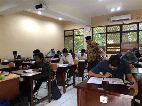 SPs UIN Jakarta Seleksi Calon Mahasiswa Penerima Beasiswa PMLD