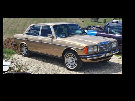 1985 Mercedes Benz W123 230e Motch2 Shannons Club