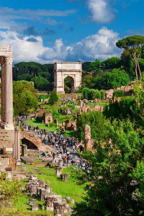 Visiting Roman Forum Editorial Stock Image Image Of Park 269205499