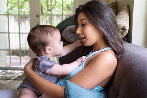 Storytime Benefits for Babies