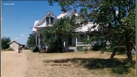 Original Texas Chainsaw Massacre’ Home Is In Kingsland And You Can Dine There