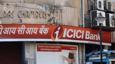 Icici Bank Q4 Net Profit Rises 30 To Rs 9 122 Crore On Margin