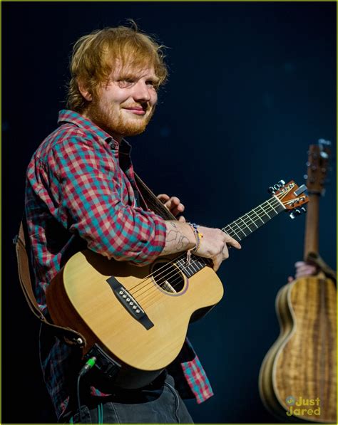 Ed Sheeran Performs For A Giant Crowd In Las Vegas Photo 712428