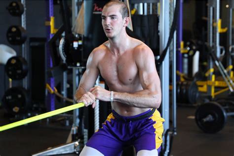 Here S 15 Photos Of Alex Caruso Shirtless You Didn T Ask For Interbasket