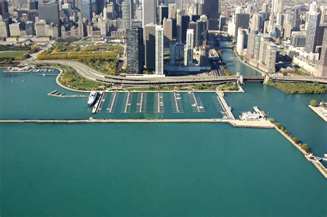 Dusable Harbor The Chicago Harbors Slip Dock Mooring Reservations