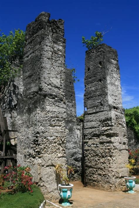 Bantayan Island: A Must-Visit Paradise in Cebu, Philippines – red maleta