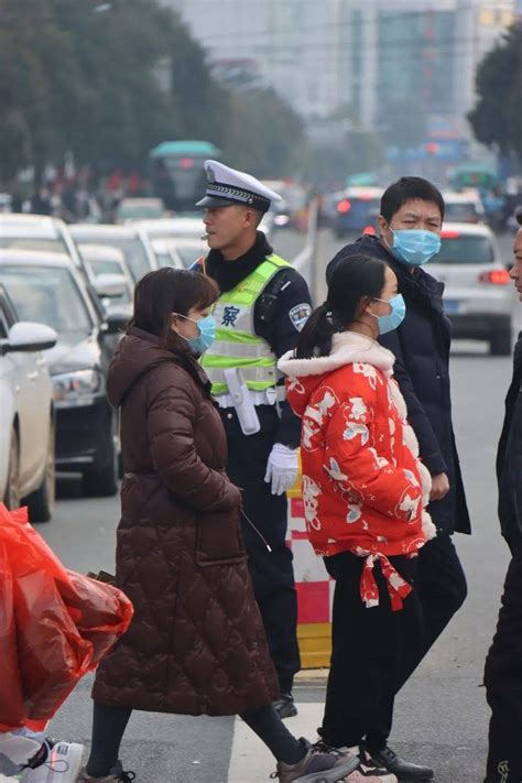 春节我在岗 护您团圆年｜ 六安公安交警始终在路上交通违法平安