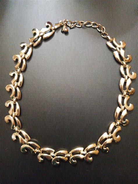 Vtg Monet Goldtone Statement Necklace 15 17 Gem