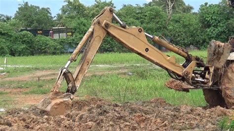 Backhoe Korek Tanah Buat Parit Dekat Nyok Sebatang YouTube