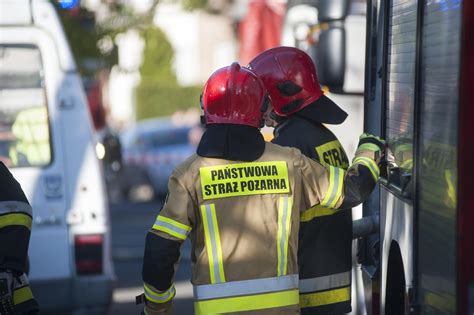 Jas O Zatrucie Tlenkiem W Gla W Domu Jednorodzinnym Do Szpitala