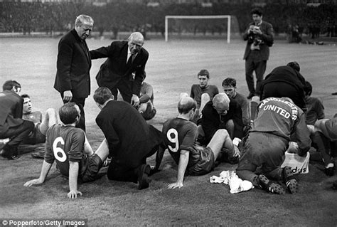 Chelsea V Benfica Europa League Final Has Echoes Of Manchester United