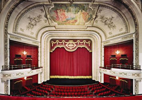 Royal Alexandra Theatre in Toronto | Toronto architecture, Royal ...