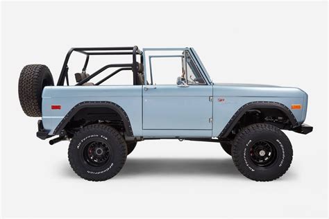 CFB 1971 Ford Bronco Naples