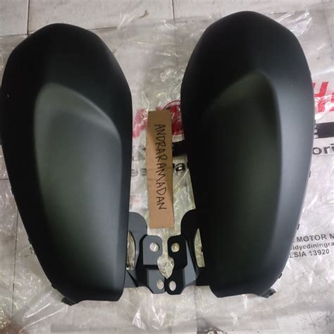 Jual COVER BODY TANGKI KANAN KIRI YAMAHA XSR 155 HIJAU DOFF ORIGINAL