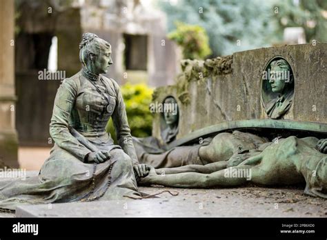 Impressive Sculptures On The Tombs And Monuments Of Cimitero